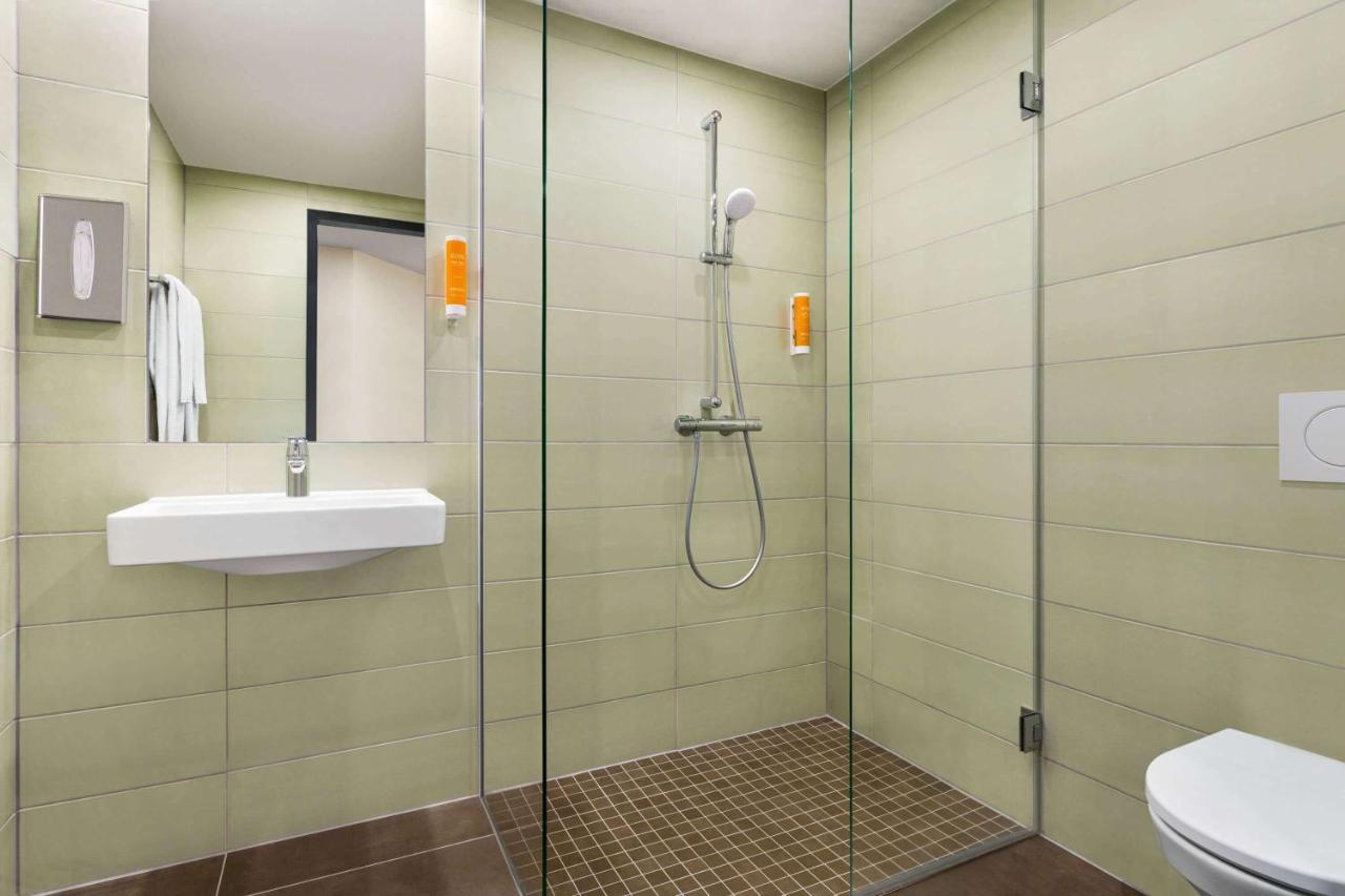 Super 8 By Wyndham Chemnitz Hotel Bagian luar foto