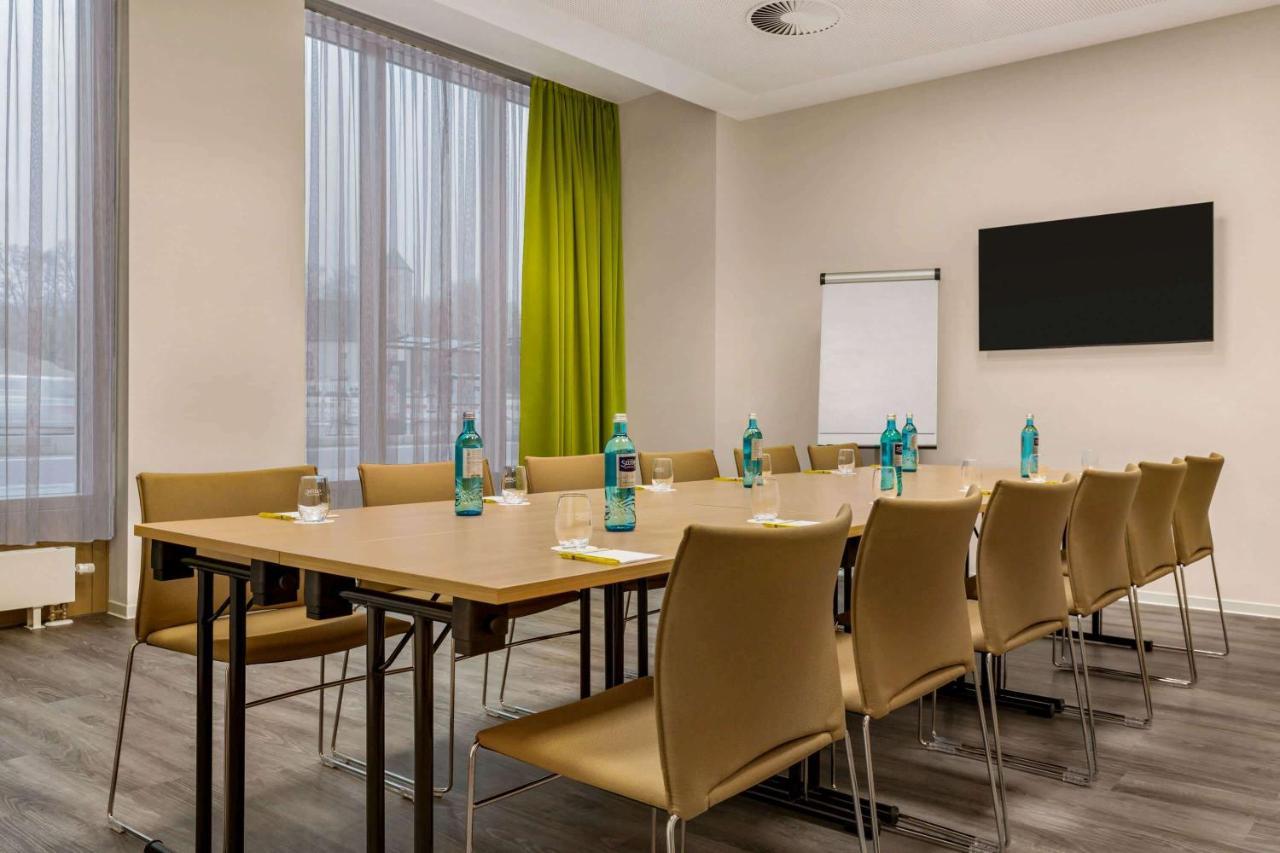 Super 8 By Wyndham Chemnitz Hotel Bagian luar foto