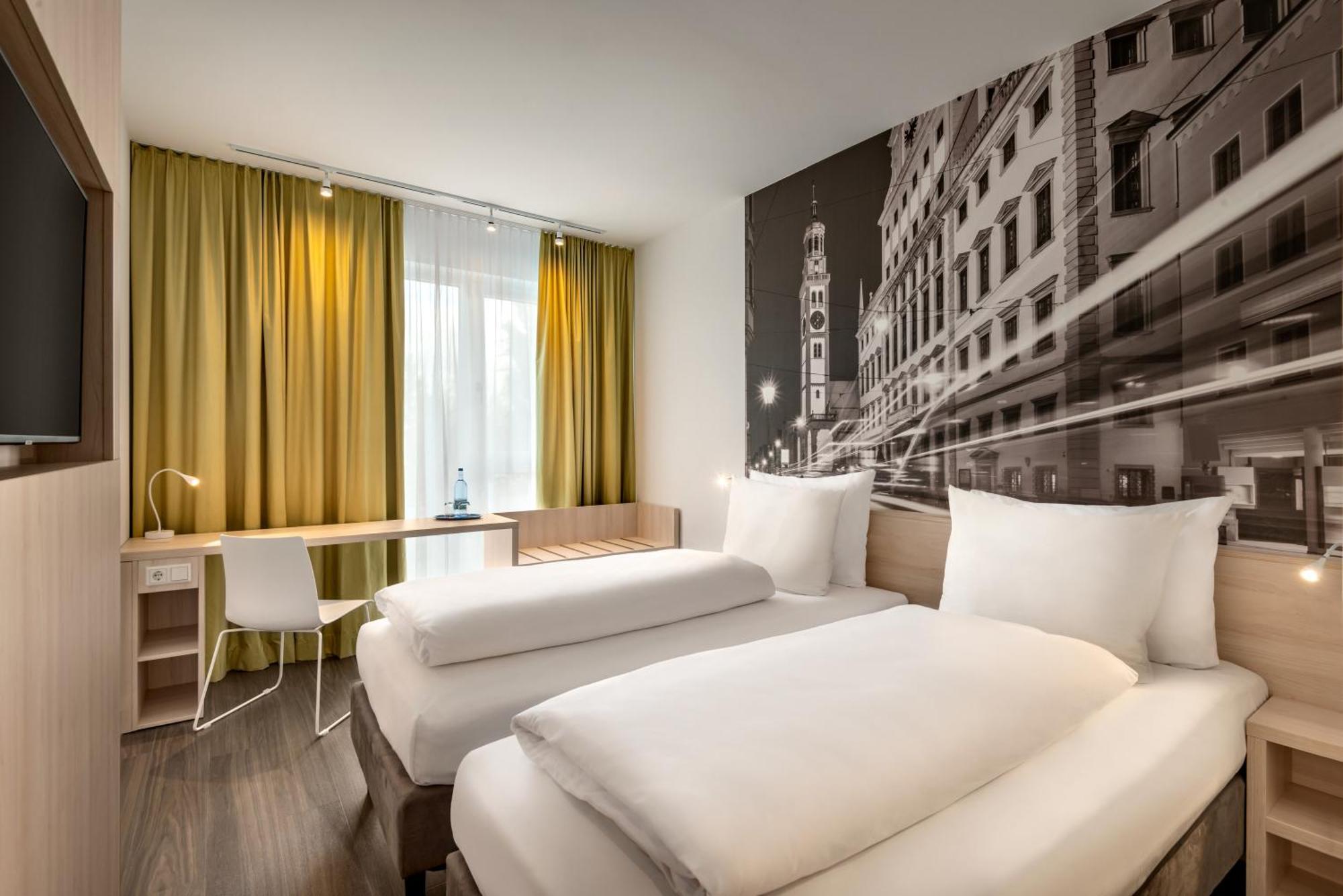 Super 8 By Wyndham Chemnitz Hotel Bagian luar foto